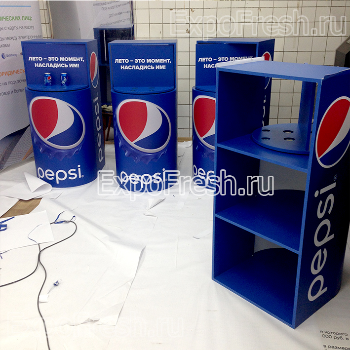 Вращающиеся стойки Pepsi